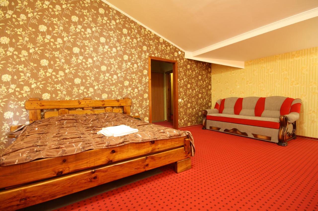 Chagari Hotel Lypnyky Exteriör bild